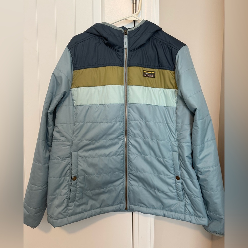 L.L. Bean Mountain Classic Puffer Hooded Jacket